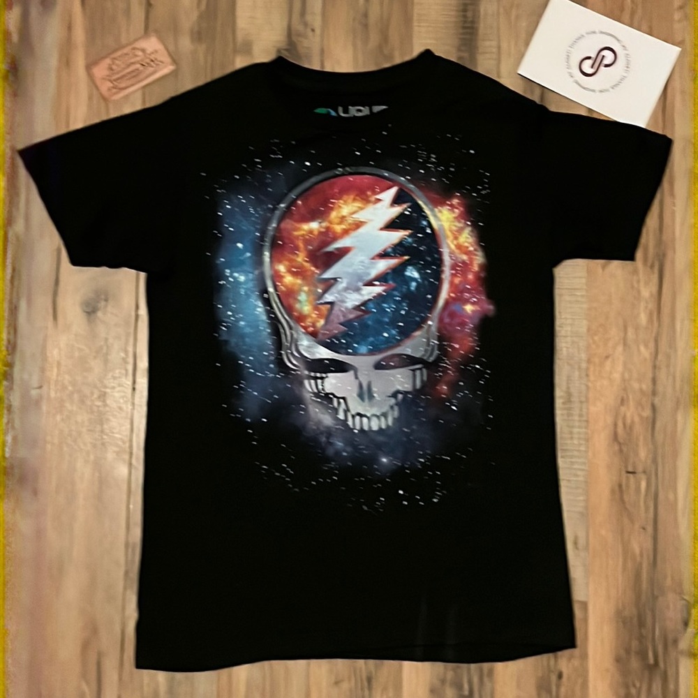 Grateful Dead Graphic Tee Adult size small!
